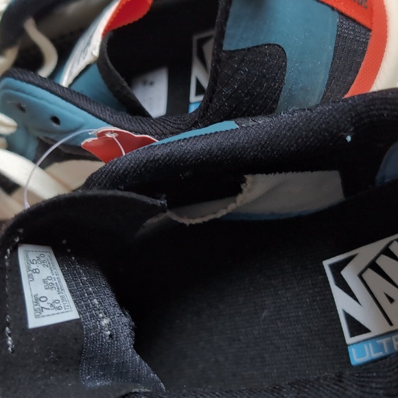 Vans X UltraRange Exo - Picture 5 of 8